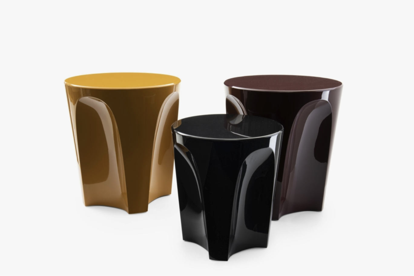 Stools · Dreifarbig